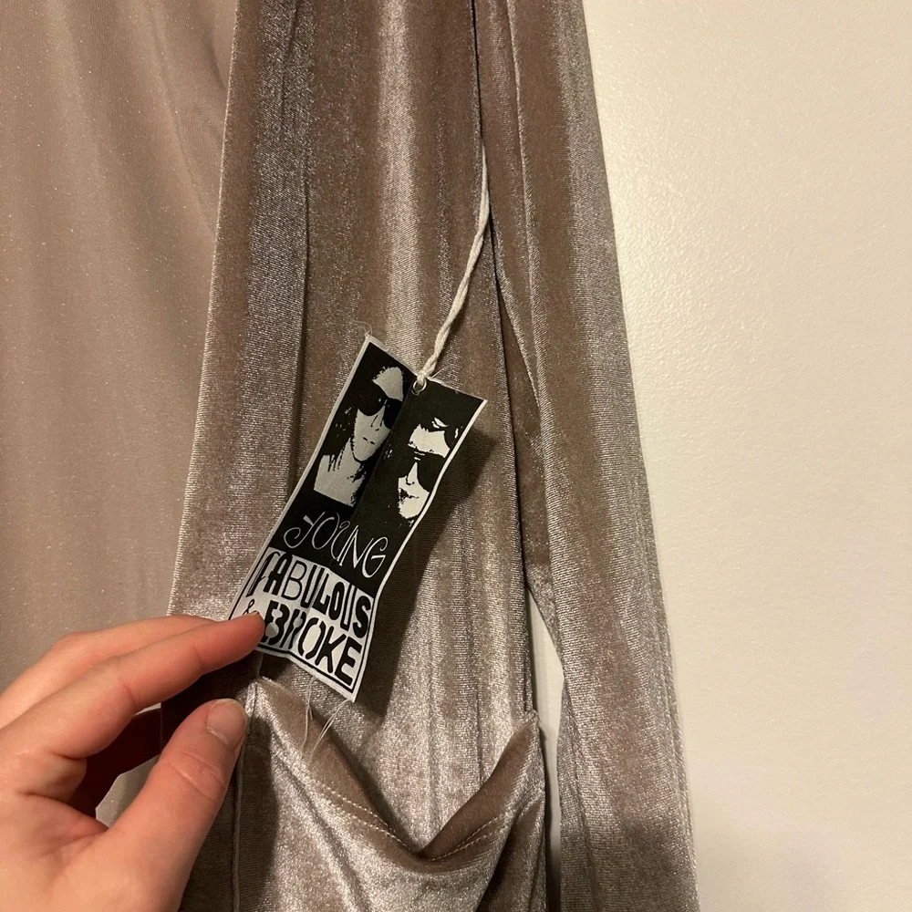 New with tags- Young broke and fabulous taupe colored duster - Picture 3 of 4